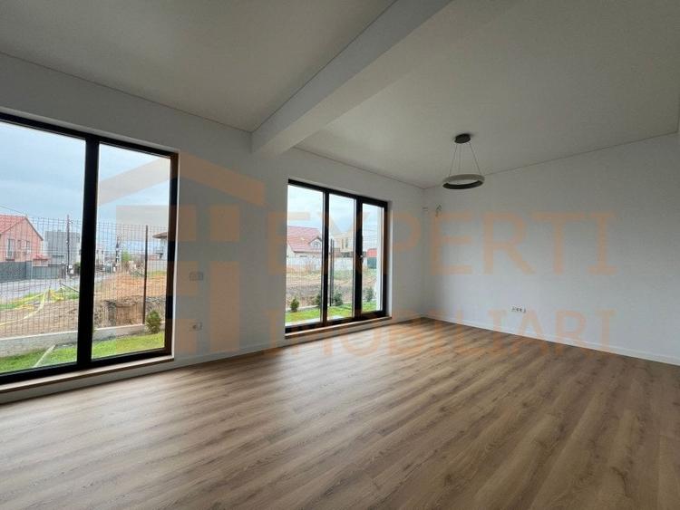 Casa P+1, situata in zona PALAZU MARE - 1