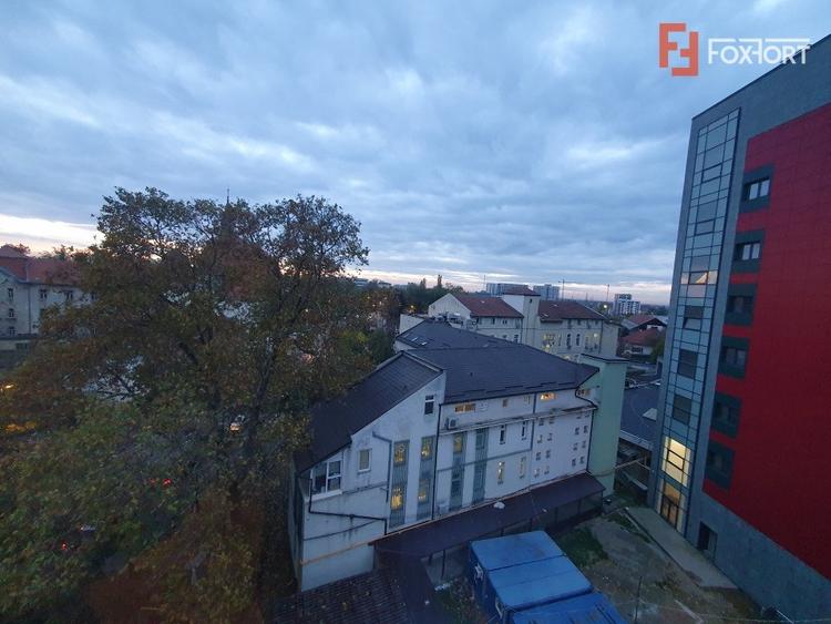 Apartament de vanzare cu 3 camere, etaj 6, zona Ultracentrala - 13