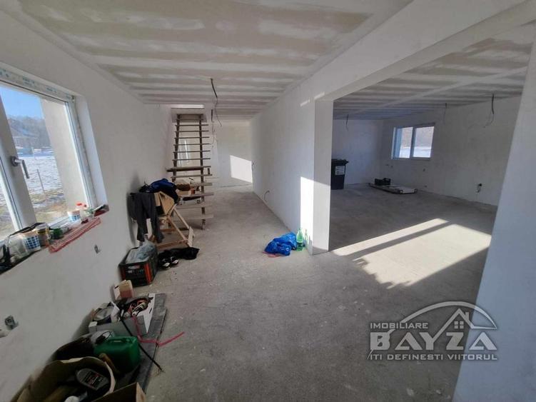 Comuna Rus, casa P+E, teren 1200 mp - 4