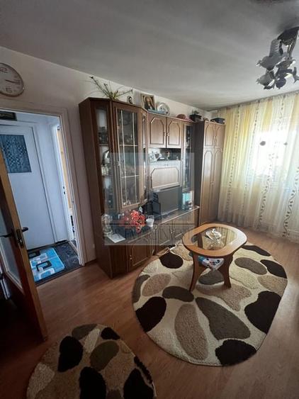 Apartament 2 camere - zona Astra - 1