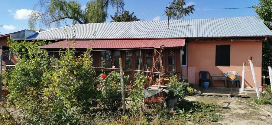 Vand casa 2 camere cu centrala gaze Sivita, judetul Galati - 3