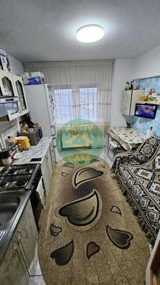 Apartament 3 camere, 2 bai si 2 balcoane, etaj 3 - 3