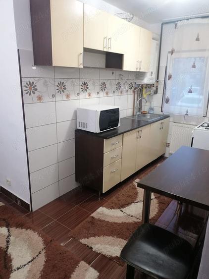 Inchiriez apartament cu o camera - 8