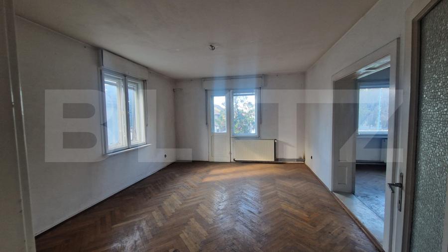 Casa deosebita D-P-E+POD, 6 camere, 200 mp + 1053 mp teren, garaj - Tractorul - 4