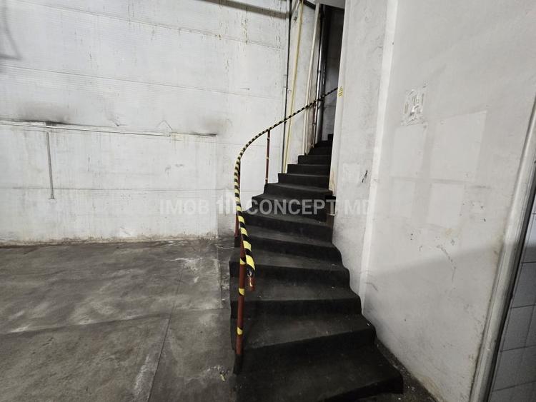 Inchiriere  Hala industriala 2500 mp, birouri 400 mp, teren 6477mp zona Xenia - 19