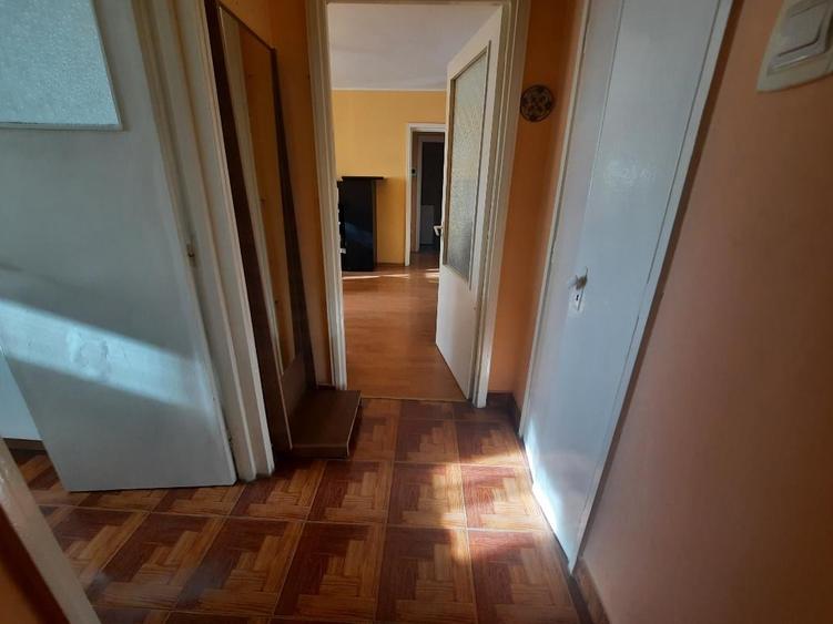 INCHIRIERE 2 CAM BULEVARDUL DIMITRIE CANTEMIR - 15