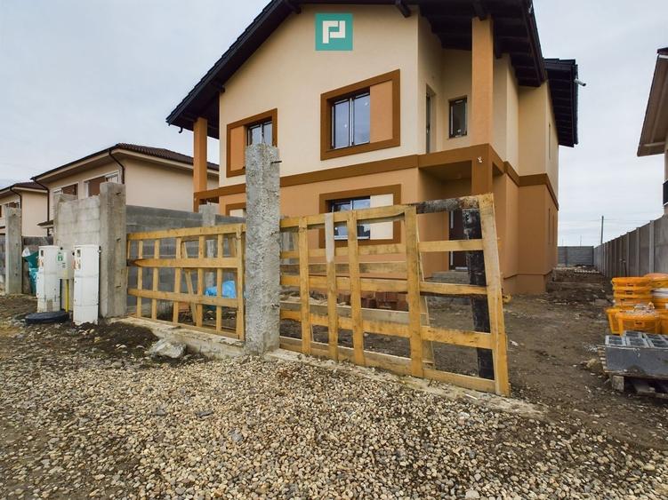 Duplex în Moșnița Nouă, în spate la Castel - 8