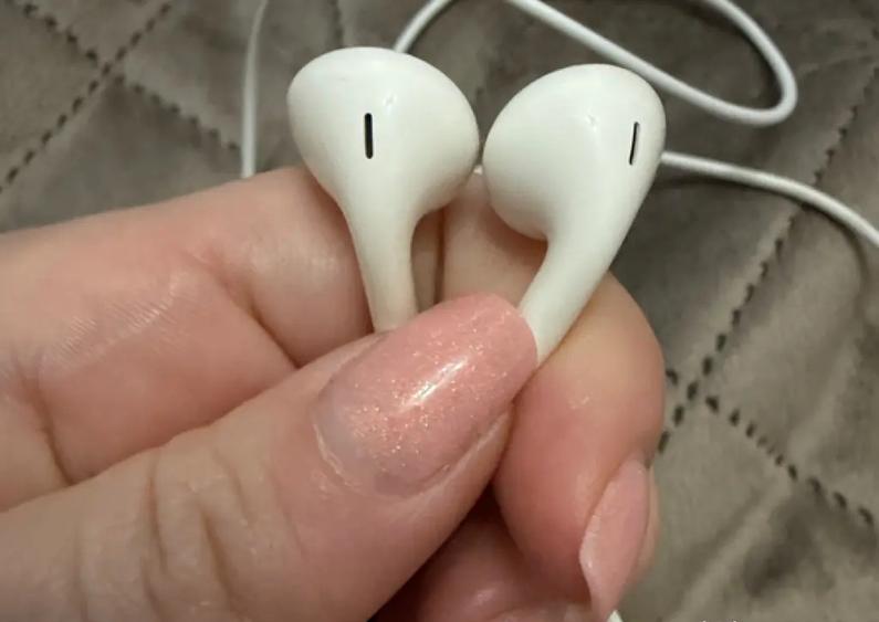 Inchiriez apartament 2camere. in zona Piata Doroban?i. - 1