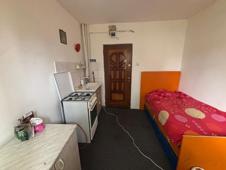 Garsonieră tip cămin, cheltuieli mici, liberă de sarcini - zona Astra - 3