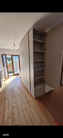 Vand casa Bucsoaia sau schimb - 13