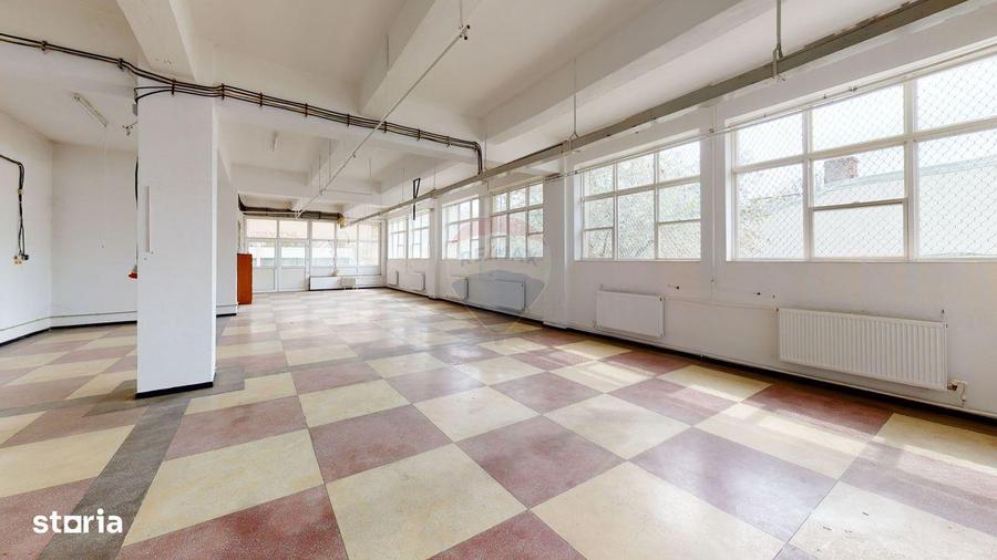 Spa?iu comercial parter Bucurestii Noi/ Metrou Straulesti - 2