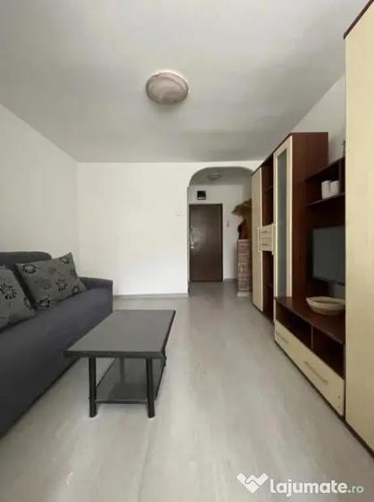 Garsoniera renovata - zona Sacele - 1