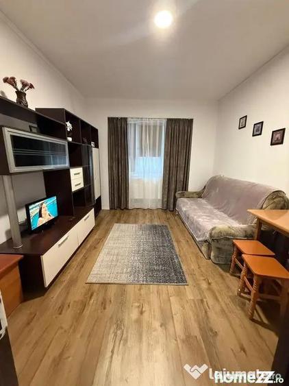 De vanzare garsoniera micro 40, et. 3/3, 27.000 euro - 5