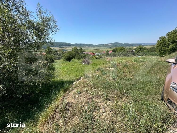 Teren de 1400 mp, în Șieu