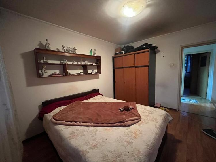 3 Camere | Titan | 1 Decembrie - 4