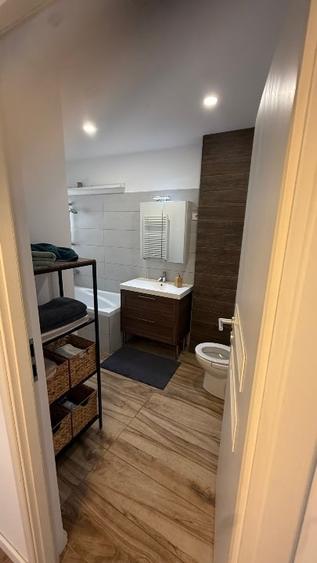 Apartament cu 3 camere spațios la mansarda  cu terase de 20mp - 8
