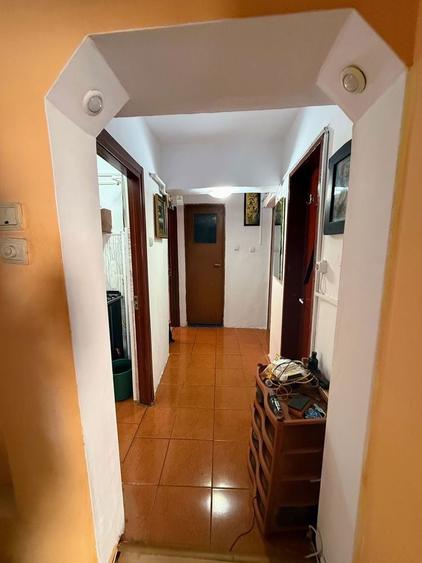 Apt 3 camere, 42,4 mp + balcon, parter, zona Mall, proprietar - 2