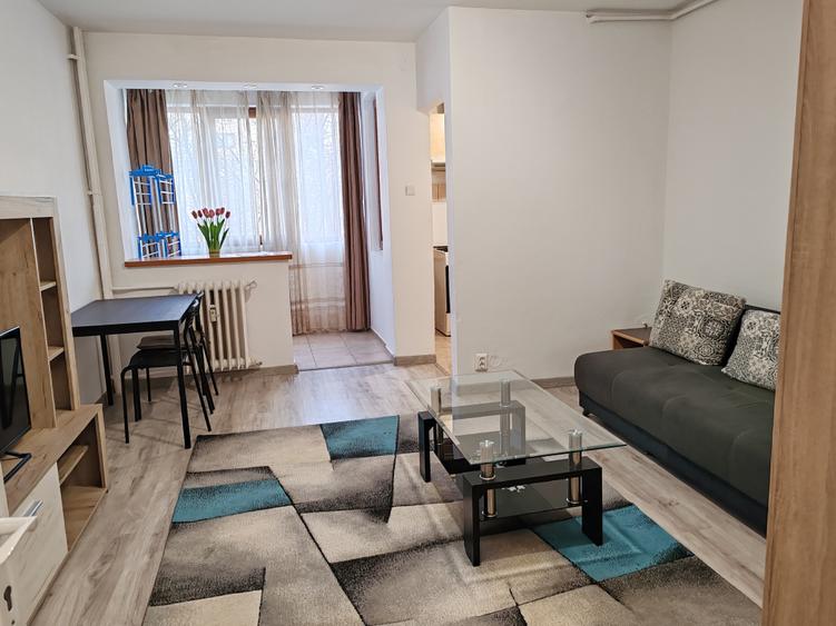 Garsoniera libera la vanzare zona Calea Bucuresti - 1