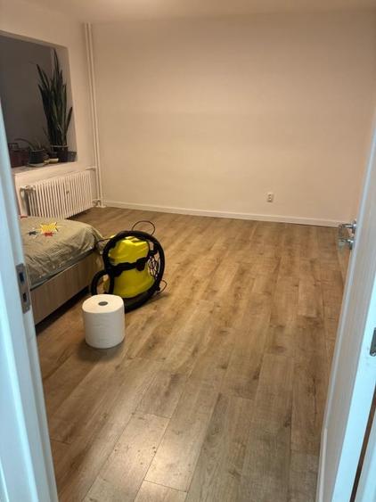 2 camere Titan Parc - Metrou - 5