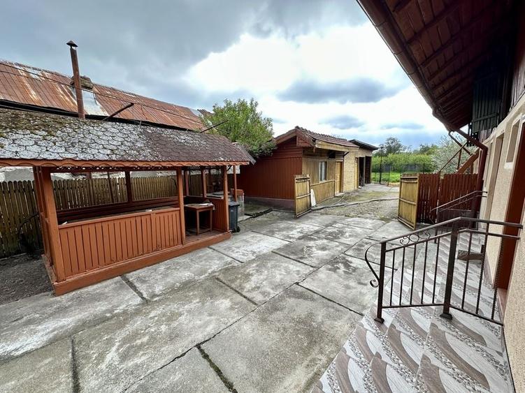 Casă cu 4 camere în Siliștea