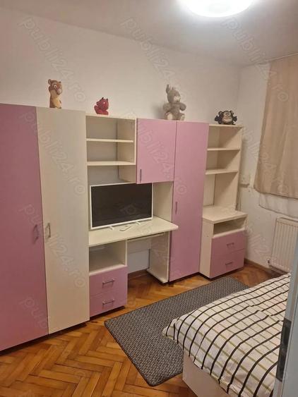 Inchiriez apartament cu 3 camere pe strada Toamnei micro 3. - 3