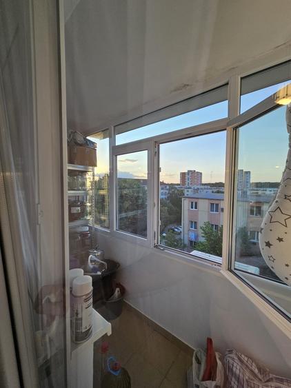 Apartament 3 camere, 68 mp, etaj 4 cu panorama deosebita, Trivale Complex 2, complet renovat 105.000 negociabil - 8