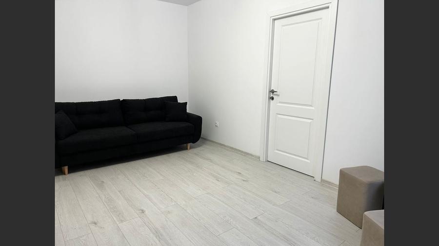 Apartament de vis – complet renovat, mobilat, etaj 2/4 - 1