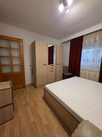 Inchiriez Apartament 2 camere zona E3, Et.4,Tulcea - 4