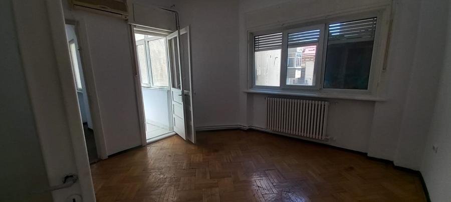 Apartament 3 camere Strada Smardan-Centrul Vechi - 8