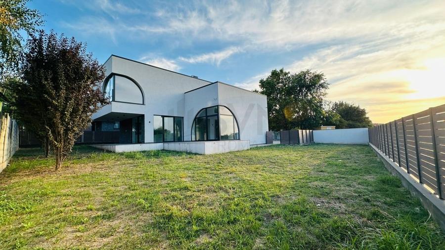 REV2005132 Vila cu vedere la lac in Corbeanca I teren 750 mp - 1