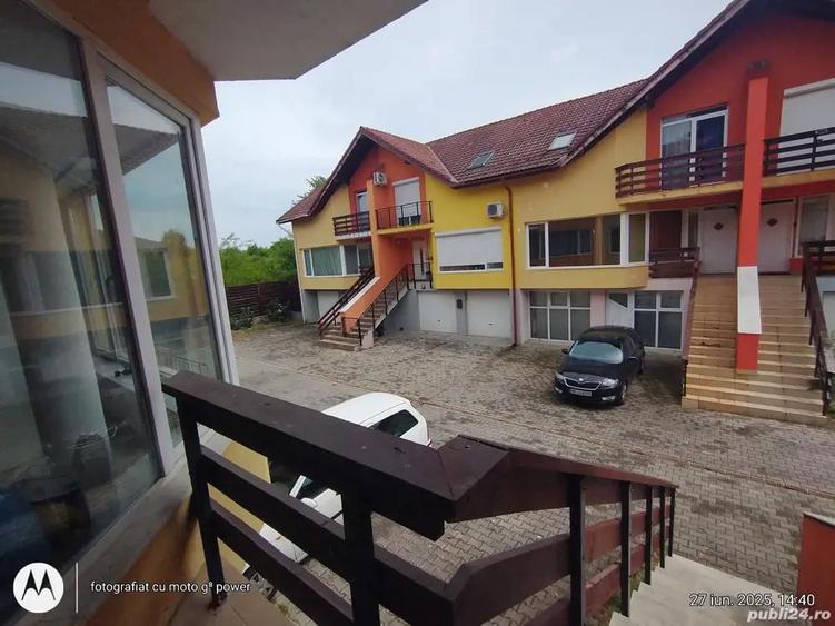 In oras,casa in triplex cu 2 garaje - 9