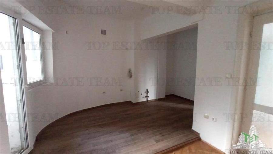 Apartament 3 camere de vanzare, zona Armeneasca - 8