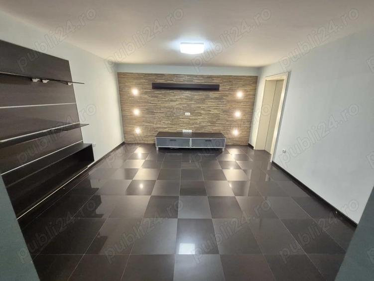 2 Cam-Aradului-1 Min Iulius Town-68 MP-Balcon 10 MP-Parter-Centrala-110.000 Euro ! Neg ! - 12