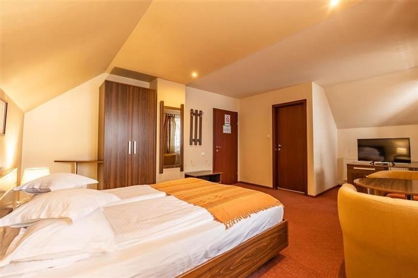 Tur LIVE & FILM! Vila + pensiune, pe 1.500 mp teren, Drumul Poienii, Brasov - 9