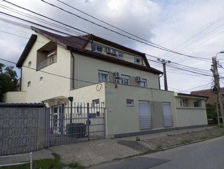 Pensiune de vanzare cu 15 camere cu baie proprie, suprafata utila 550 mp - 4