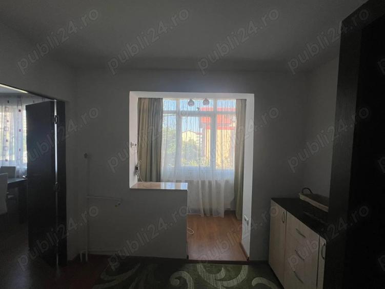 Proprietar, inchiriez apartament cu 2 camere zona Dacia - 5