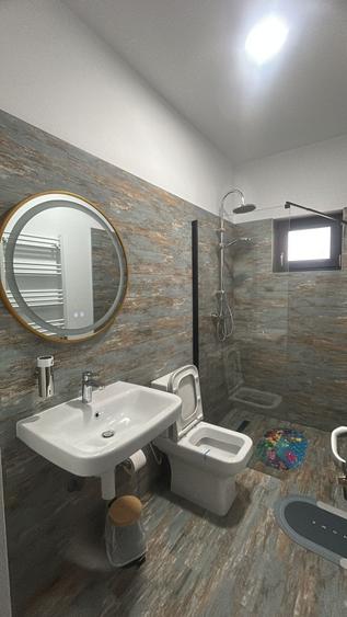 PENSIUNE-2025 , langa Riul MOlDOVA ,6 camere . totul nou , ECHIPATA COMPLET - 6