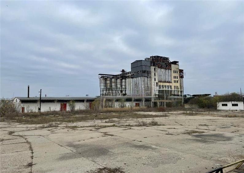 Spatii industriale , teren ,silozuri si Fabrica de nutret... - 6