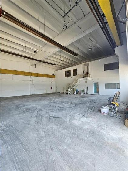 Spatiu Industrial - 750 mp - Productie - Depozitare - Distributie - 27