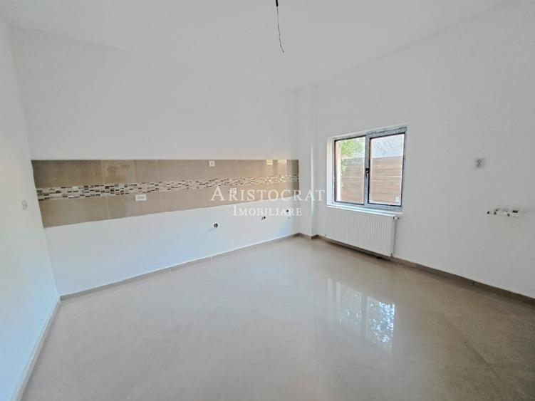 Vila Tip Duplex  generoasa cu vedere lac - 16