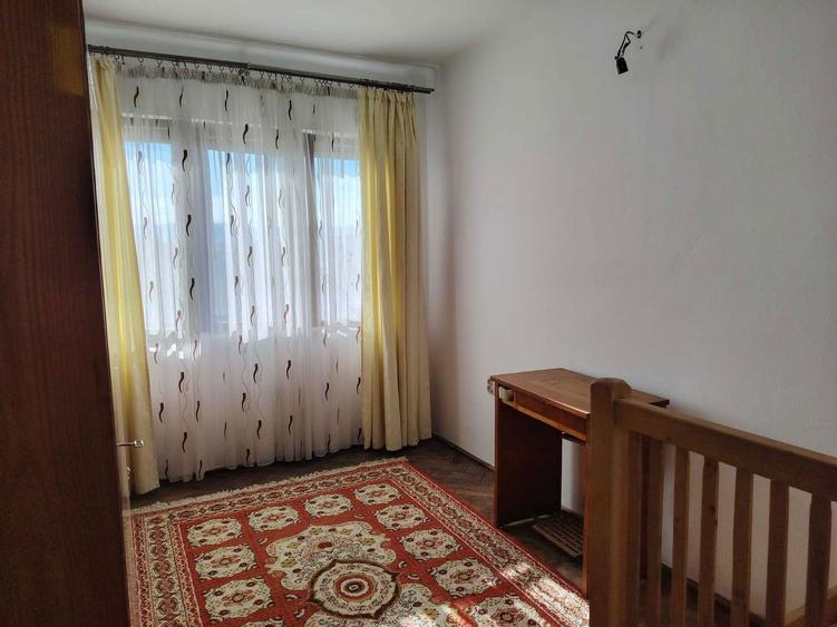 Proprietate in zona exclusivista- teren generos, zona linistita - 4