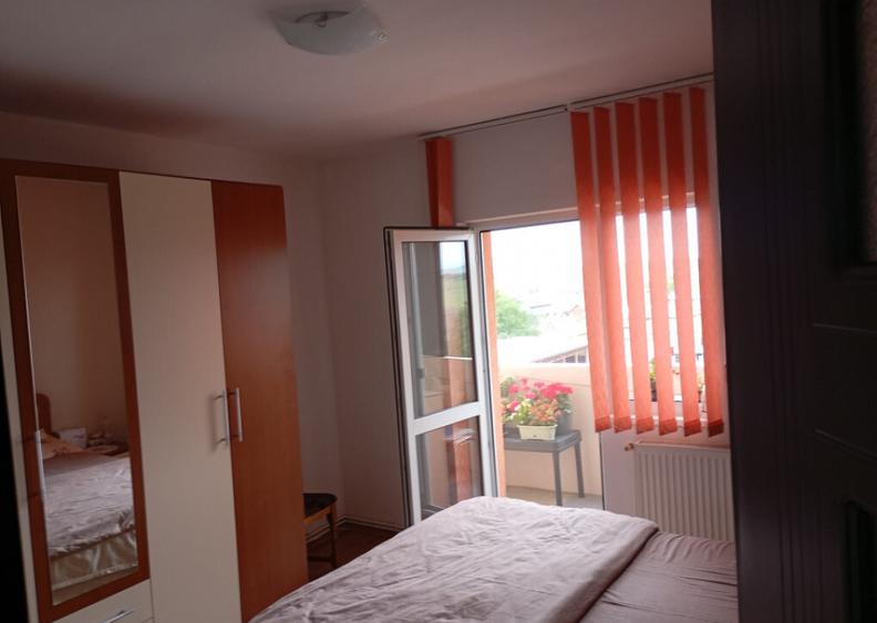 Apartament 3 camere, decomandat, Campia Turzii - 8