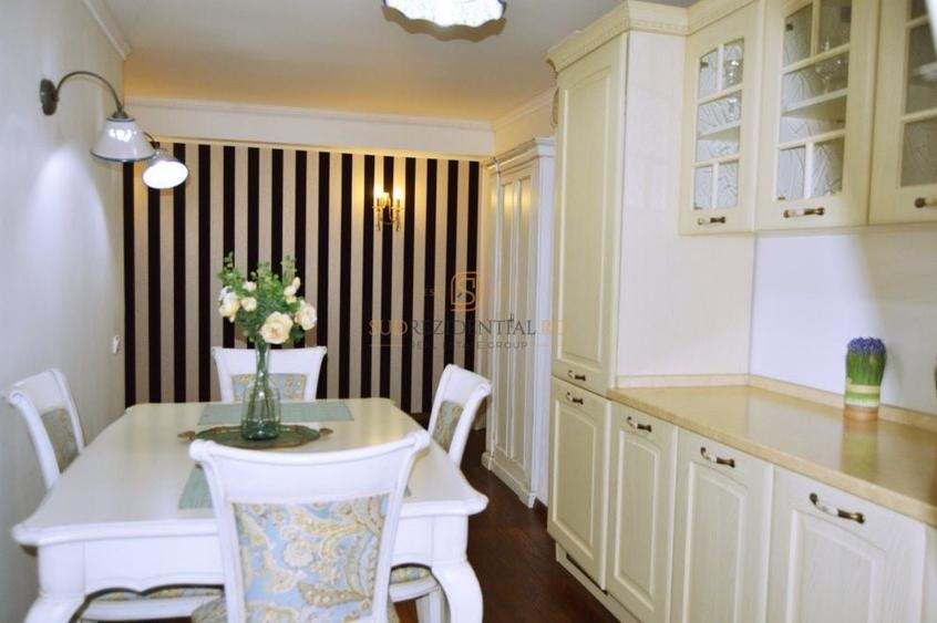 3 Camere,  Natiunile Unite - Palatul Parlamentului, Mobilat lux - 9