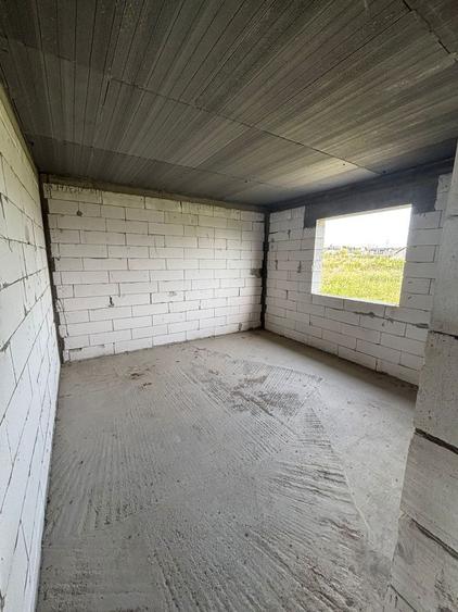 Casa la rosu Plaiul Vulcanesti zona Lapus Craiova cu placa - 7