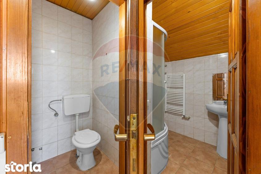 Apartament de inchiriat la casa, cu 3 camere zona Nord-Est, ?ofronea - 7