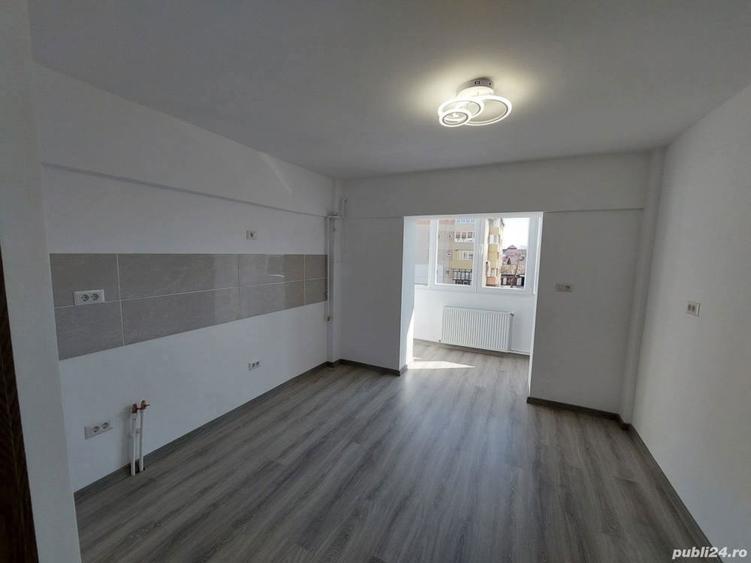 De vanzare apartament ultracentral 2 camere decomamdat - 1