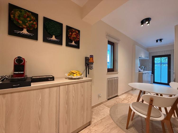 Apartament cu 3 camere decomandat, mobilat în Bucureștii Noi