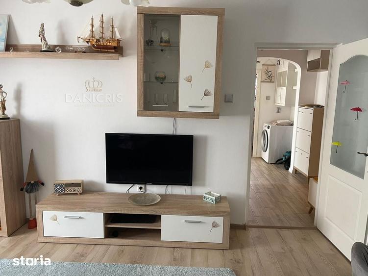Apartament cu 3 camere decomandat în Tomis Nord