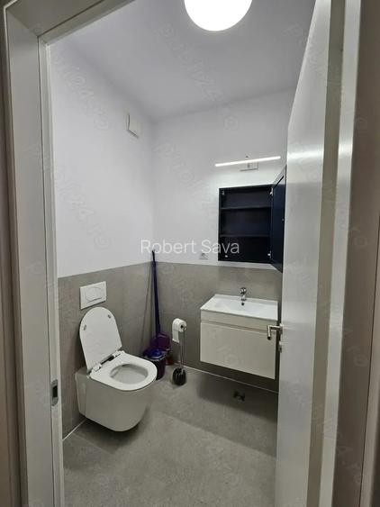 Inchiriez apartament 2 camere (Living cu bucatarie si dormitor) Silk -