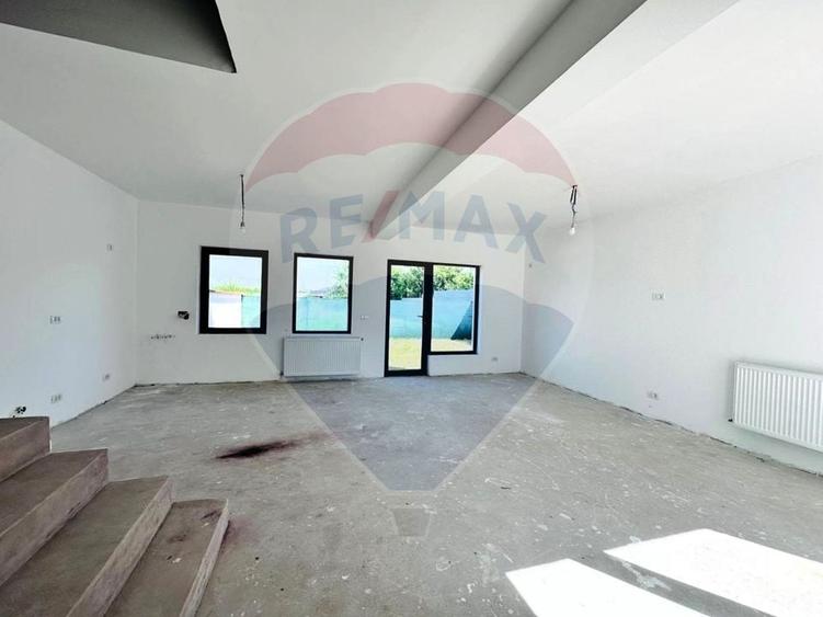 Duplex cu 4 camere cu Teren 268 Mp în Cocani